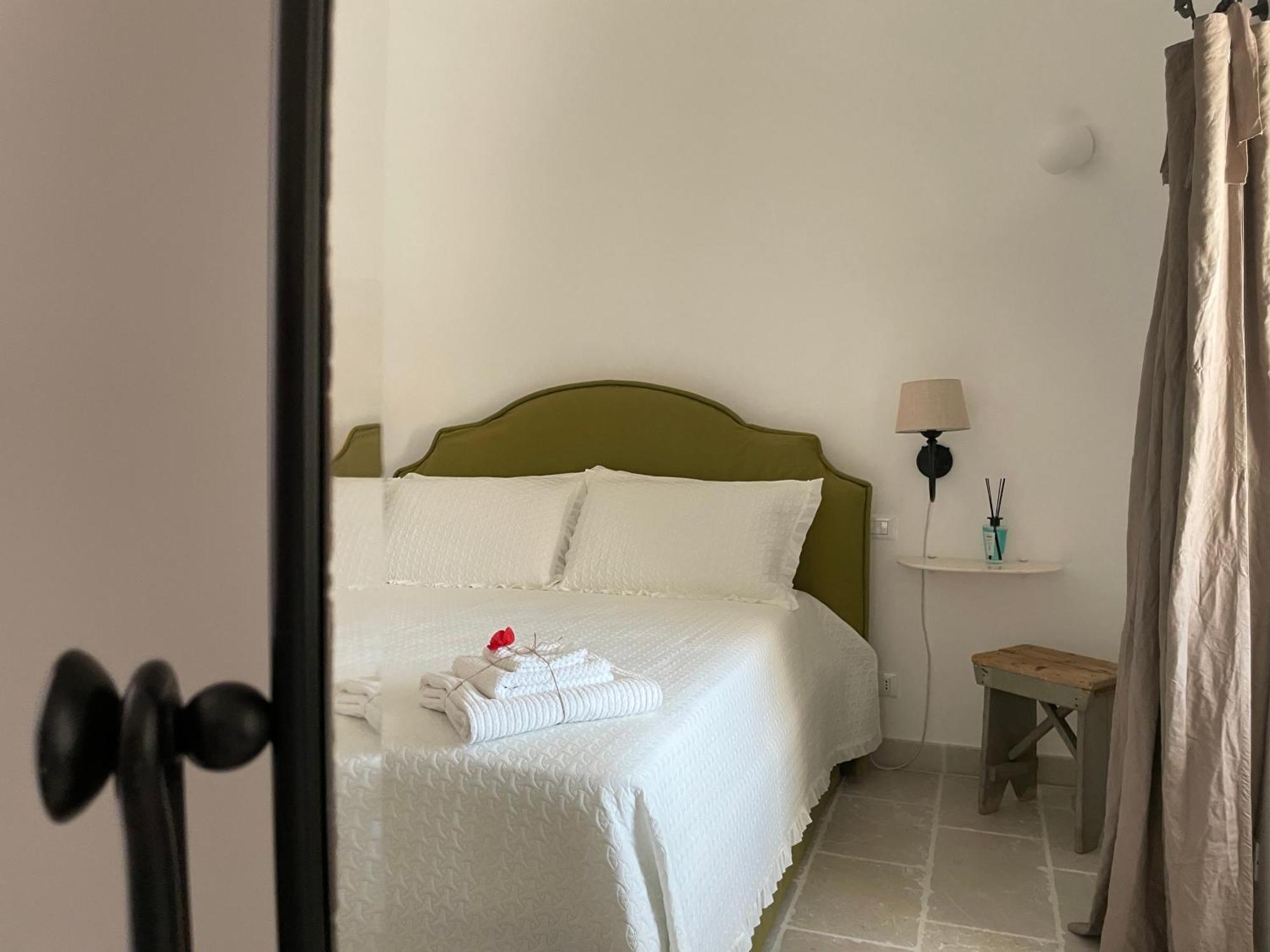 Dimora San Michele Hotel Castellana Grotte Bagian luar foto