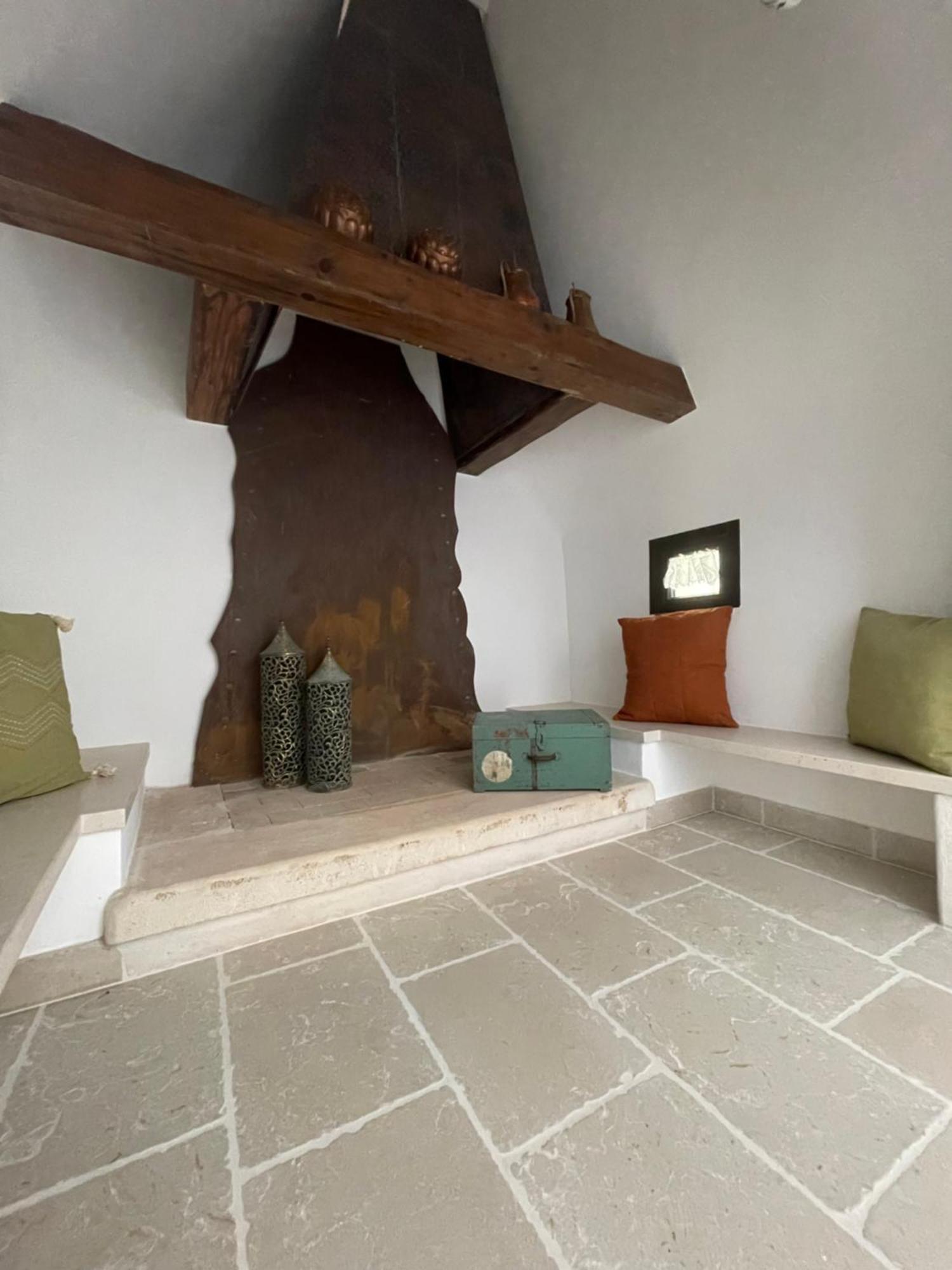 Dimora San Michele Hotel Castellana Grotte Bagian luar foto