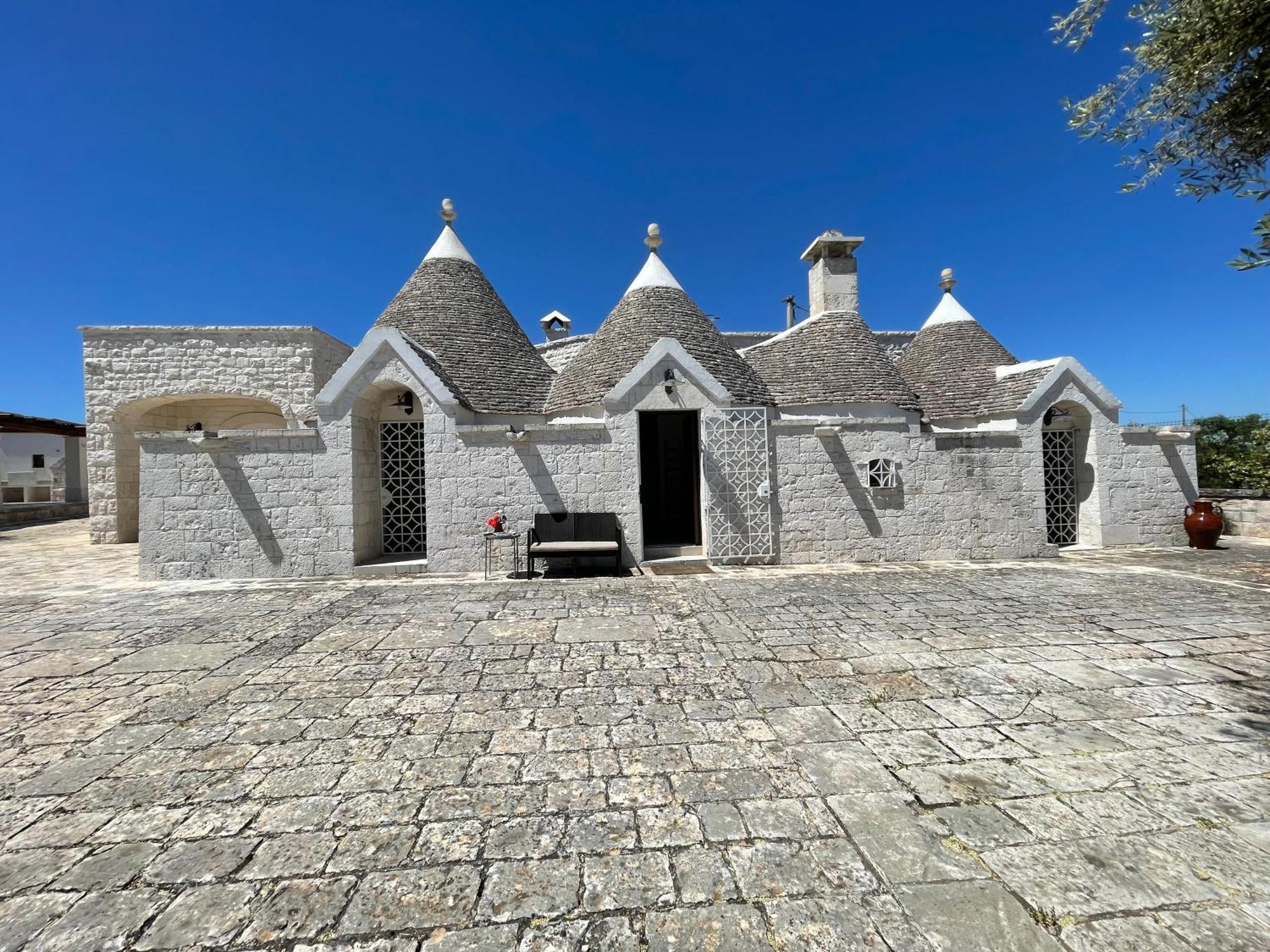 Dimora San Michele Hotel Castellana Grotte Bagian luar foto